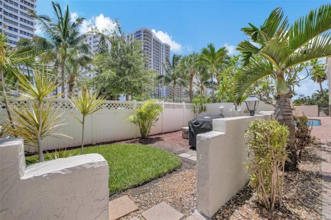 Condo in Fort Lauderdale, Florida, 1 bedroom  № 1291952 - photo 19