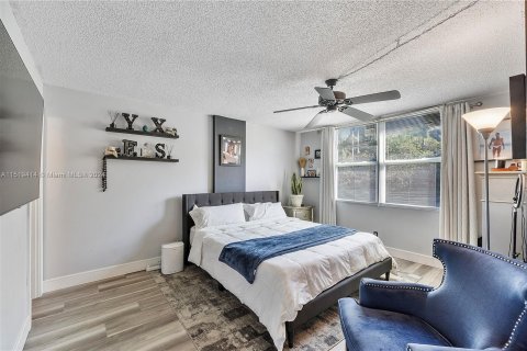 Condominio en venta en Oakland Park, Florida, 2 dormitorios, 90.58 m2 № 986423 - foto 8