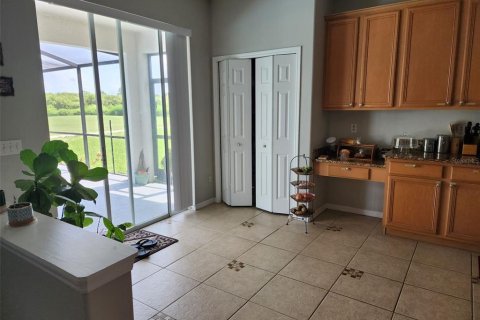 Casa en venta en Kissimmee, Florida, 5 dormitorios, 333.7 m2 № 1319589 - foto 6