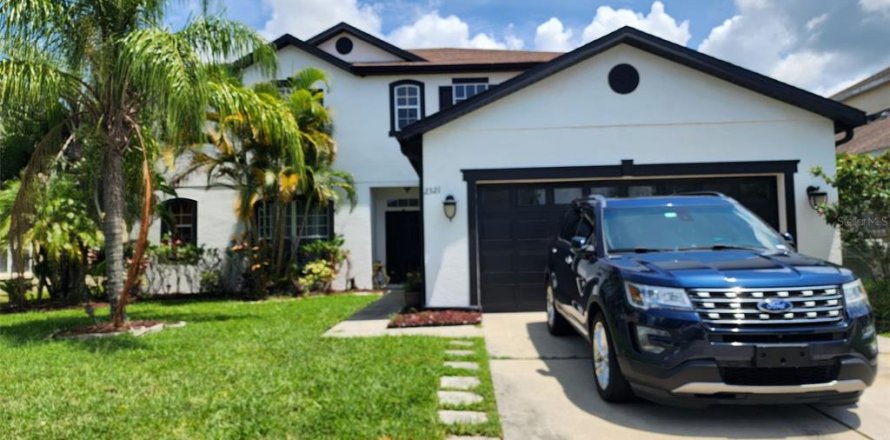 Casa en Kissimmee, Florida 5 dormitorios, 333.7 m2 № 1319589