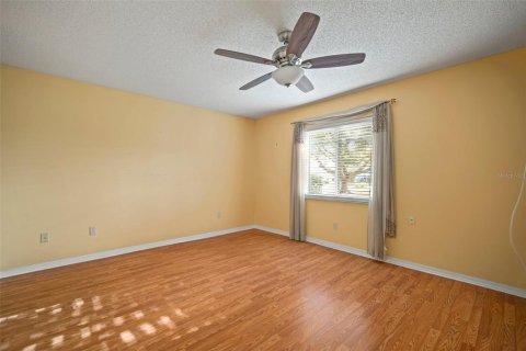 Dúplex en venta en Sun City Center, Florida, 2 dormitorios, 140.84 m2 № 989608 - foto 19