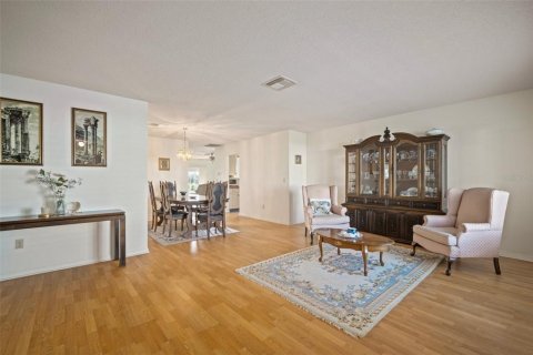 Dúplex en venta en Sun City Center, Florida, 2 dormitorios, 140.84 m2 № 989608 - foto 6