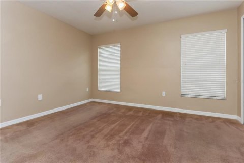 Townhouse in Lakeland, Florida 4 bedrooms, 137.4 sq.m. № 1134488 - photo 11