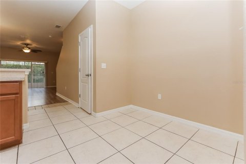 Townhouse in Lakeland, Florida 4 bedrooms, 137.4 sq.m. № 1134488 - photo 6