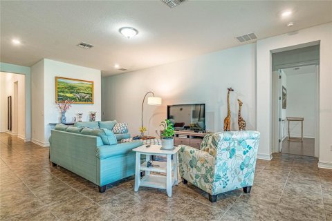 Casa en venta en Lutz, Florida, 4 dormitorios, 284.1 m2 № 742425 - foto 24