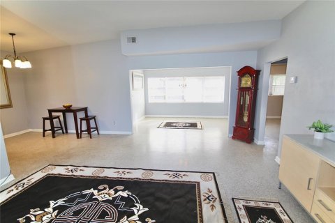 Villa ou maison à vendre à Orlando, Floride: 3 chambres, 121.24 m2 № 1398779 - photo 4