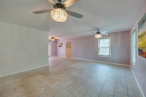 Casa en venta en Port Orange, Florida, 7 dormitorios, 303.51 m2 № 1344092 - foto 29