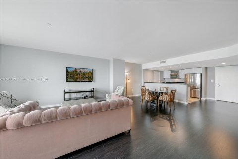 Copropriété à vendre à Miami, Floride: 2 chambres, 125.42 m2 № 1356923 - photo 12