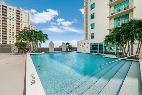 Condominio en venta en Miami, Florida, 2 dormitorios, 125.42 m2 № 1356923 - foto 23