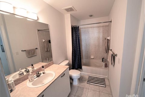 Condo in Miami, Florida, 1 bedroom  № 642763 - photo 4