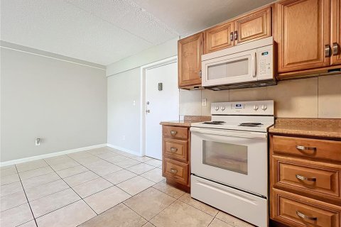 Condominio en venta en Orlando, Florida, 3 dormitorios, 84.54 m2 № 1323715 - foto 9