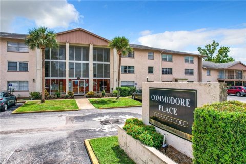 Copropriété à vendre à Orlando, Floride: 3 chambres, 84.54 m2 № 1323715 - photo 1