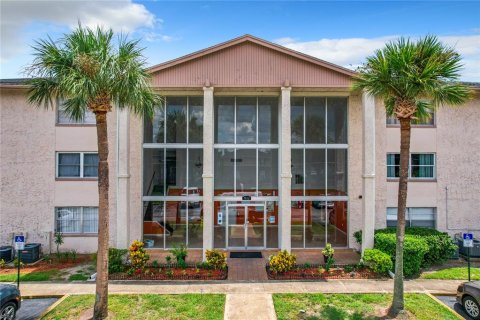 Copropriété à vendre à Orlando, Floride: 3 chambres, 84.54 m2 № 1323715 - photo 4