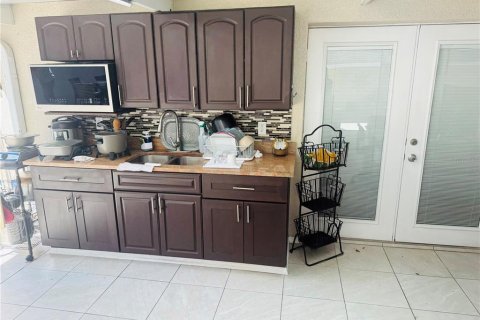 Casa en venta en Tampa, Florida, 3 dormitorios, 141.49 m2 № 1295225 - foto 16