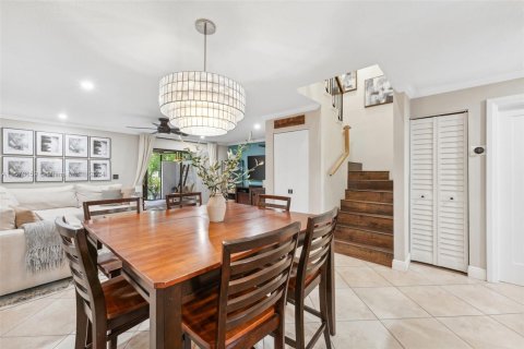 Copropriété à vendre à Pembroke Pines, Floride: 3 chambres, 136.75 m2 № 1147659 - photo 5