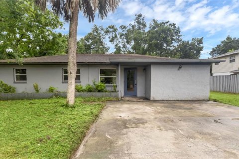 Villa ou maison à vendre à DeLand, Floride: 3 chambres, 147.53 m2 № 1356296 - photo 1