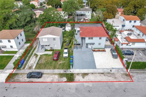 Propiedad comercial en venta en Miami, Florida, 138.61 m2 № 1271201 - foto 23