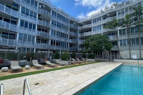 Condo in Miami Beach, Florida, 1 bedroom  № 1187880 - photo 10