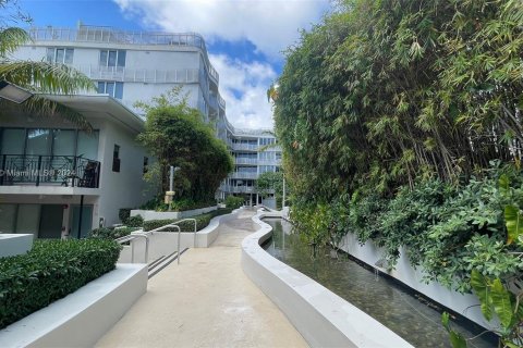 Condo in Miami Beach, Florida, 1 bedroom  № 1187880 - photo 12