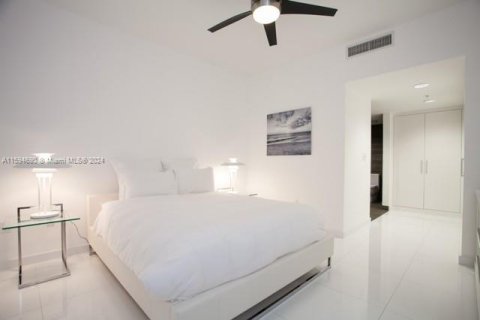 Condo in Miami Beach, Florida, 1 bedroom  № 1187880 - photo 5