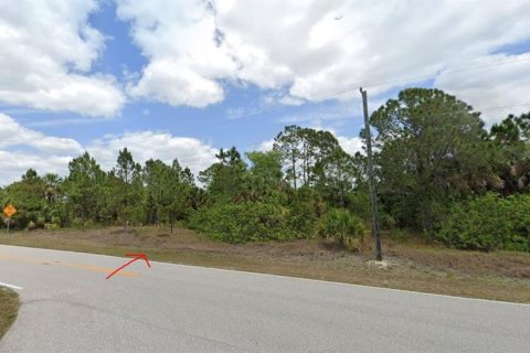 Terreno en venta en Port Charlotte, Florida № 986124 - foto 4