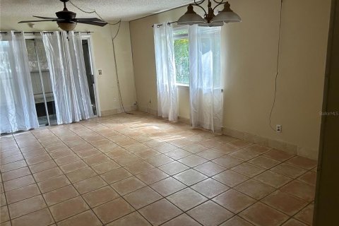 Condo in Tampa, Florida, 2 bedrooms  № 1443085 - photo 9