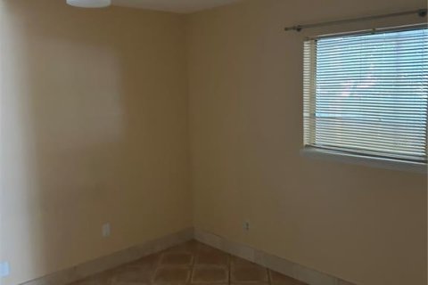 Condo in Tampa, Florida, 2 bedrooms  № 1443085 - photo 13