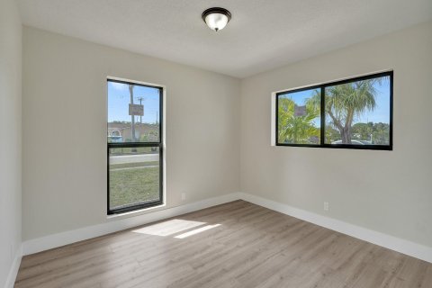 Casa en venta en Margate, Florida, 4 dormitorios, 180.97 m2 № 1172560 - foto 24