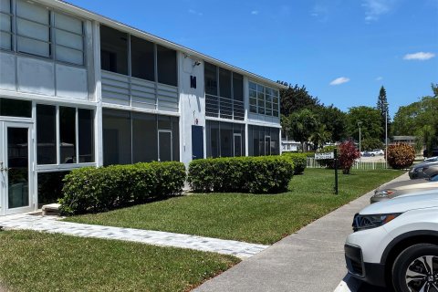 Copropriété à vendre à Deerfield Beach, Floride: 2 chambres, 77.02 m2 № 1120191 - photo 24