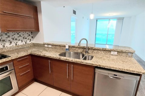 Condo in Fort Lauderdale, Florida, 3 bedrooms  № 1377684 - photo 11