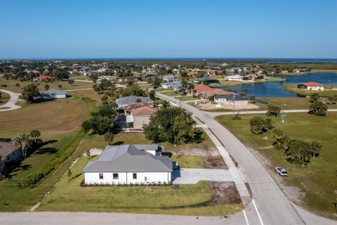 Villa ou maison à vendre à Punta Gorda, Floride: 3 chambres, 193.42 m2 № 1194712 - photo 16