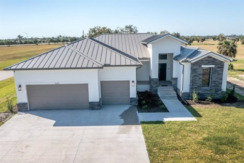 Villa ou maison à vendre à Punta Gorda, Floride: 3 chambres, 193.42 m2 № 1194712 - photo 1