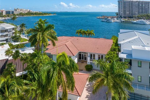 Купить виллу или дом в Майами, Флорида 8 спален, 681.44м2, № 813153 - фото 5