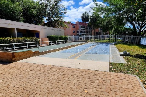 Condominio en venta en Tamarac, Florida, 2 dormitorios, 88.26 m2 № 1127419 - foto 9