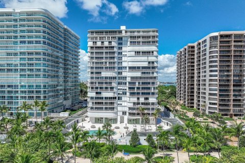 Condominio en venta en Bal Harbour, Florida, 3 dormitorios, 306.58 m2 № 730000 - foto 1
