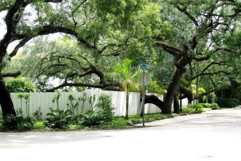 Villa ou maison à vendre à Miami, Floride: 5 chambres, 392.23 m2 № 965111 - photo 24