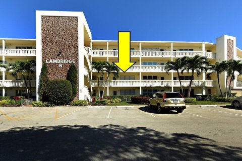 Condo in Deerfield Beach, Florida, 1 bedroom  № 1002579 - photo 1