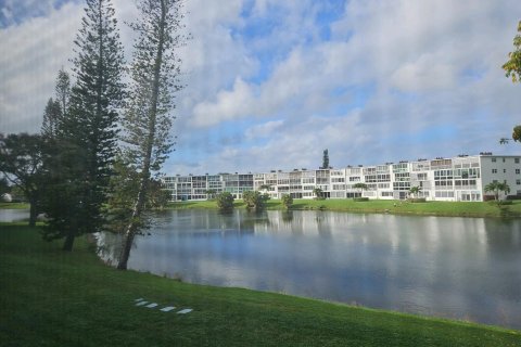 Condominio en venta en Deerfield Beach, Florida, 1 dormitorio, 65.03 m2 № 1002579 - foto 4