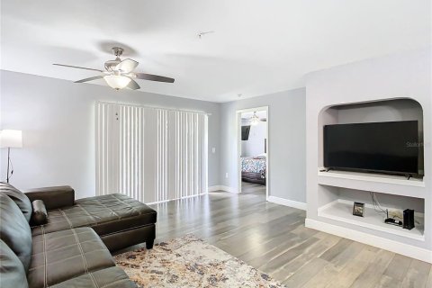 Condominio en venta en Orlando, Florida, 2 dormitorios, 107.77 m2 № 1013156 - foto 12