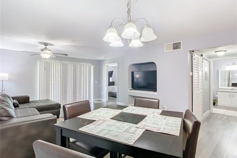 Condominio en venta en Orlando, Florida, 2 dormitorios, 107.77 m2 № 1013156 - foto 10