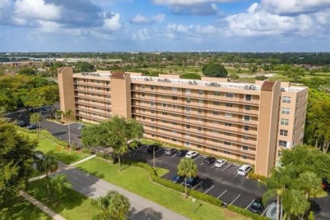 Copropriété à vendre à Deerfield Beach, Floride: 2 chambres, 98.48 m2 № 1104706 - photo 4