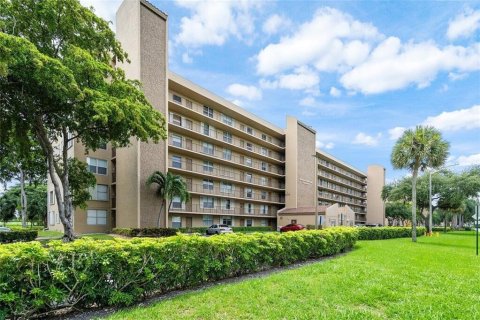 Condo in Deerfield Beach, Florida, 2 bedrooms  № 1104706 - photo 5