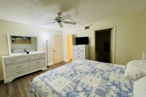 Condo in Deerfield Beach, Florida, 2 bedrooms  № 1104706 - photo 22