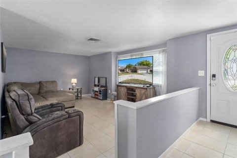 Casa en venta en Hudson, Florida, 3 dormitorios, 142.14 m2 № 1090338 - foto 11