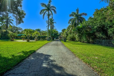 Villa ou maison à vendre à Lake Worth, Floride: 2 chambres, 189.89 m2 № 1224661 - photo 1