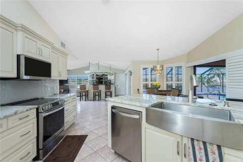 Casa en venta en North Port, Florida, 3 dormitorios, 216.93 m2 № 1130970 - foto 15