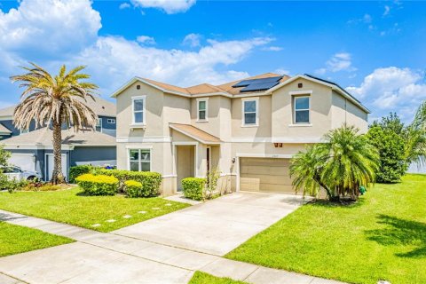 Casa en venta en Kissimmee, Florida, 5 dormitorios, 335.1 m2 № 1334285 - foto 3