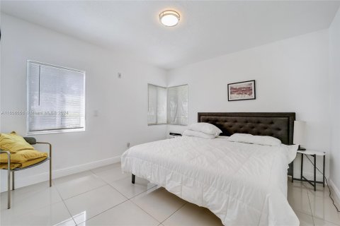 Casa en alquiler en Bay Harbor Islands, Florida, 1 dormitorio, 70.61 m2 № 1358599 - foto 9