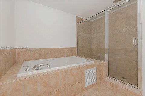 Condominio en venta en Coral Gables, Florida, 2 dormitorios, 113.71 m2 № 1435009 - foto 29