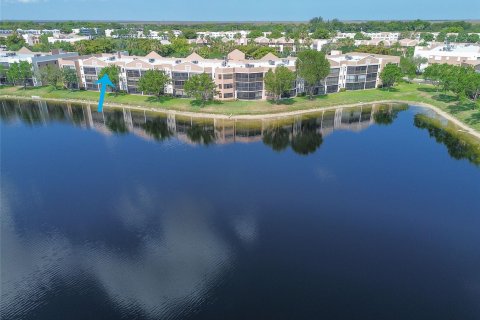 Condominio en venta en Tamarac, Florida, 2 dormitorios, 139.35 m2 № 1177453 - foto 6